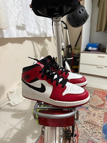 Nike Air Jordan 1 Mid Chicago 2020 (GS)