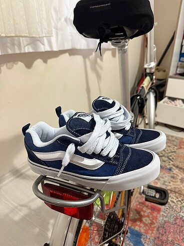 Vans knu skool