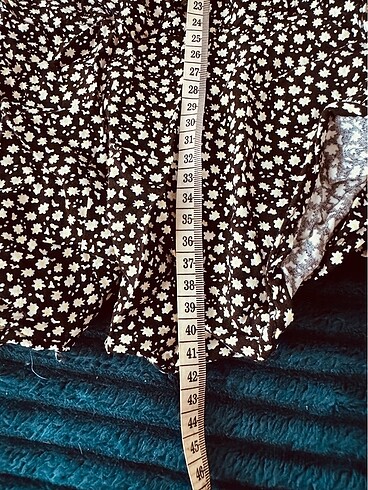 Çıtır çiçek desenli etek şort - Görsel 4