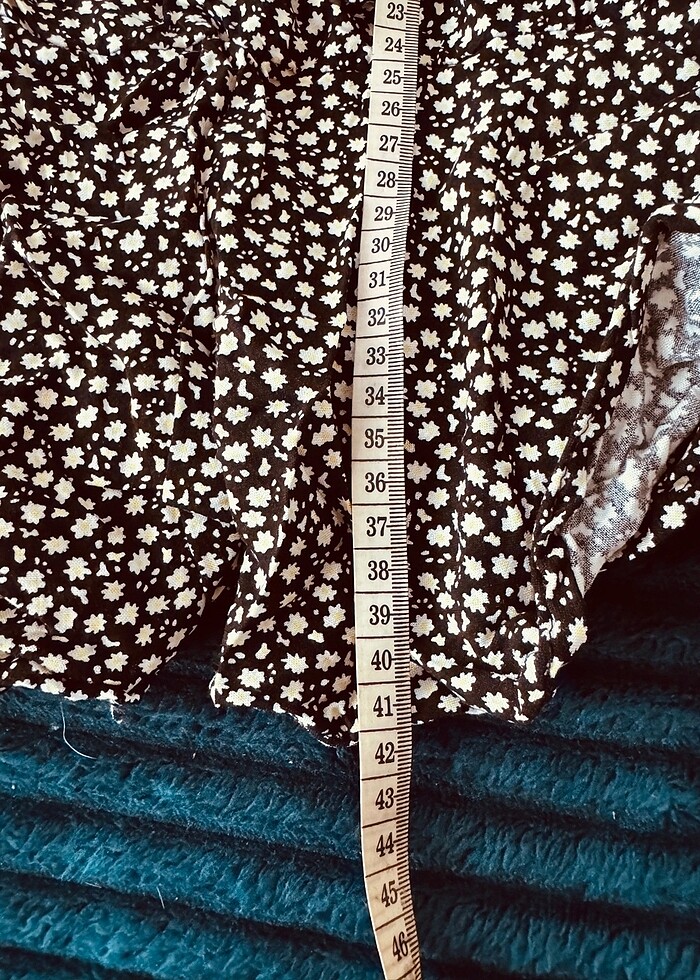 Çıtır çiçek desenli etek şort - Görsel 4