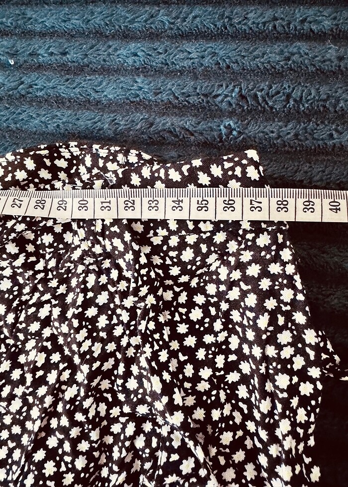 Çıtır çiçek desenli etek şort - Görsel 5