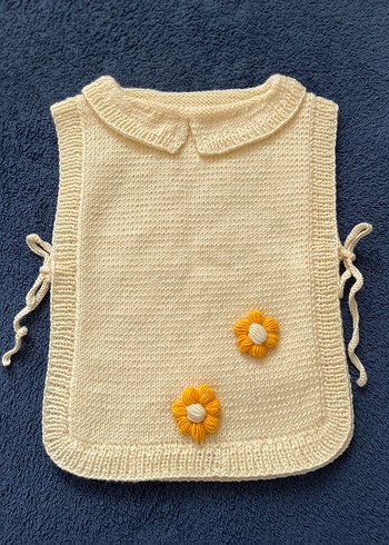 Nakışlı Beyaz Bebek Önlüğü - Görsel 2