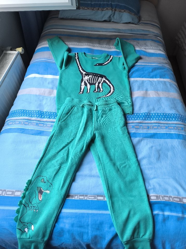 Renkli Baskılı Kapüşonlu Erkek Takım takım fiyatı 450 - Görsel 4