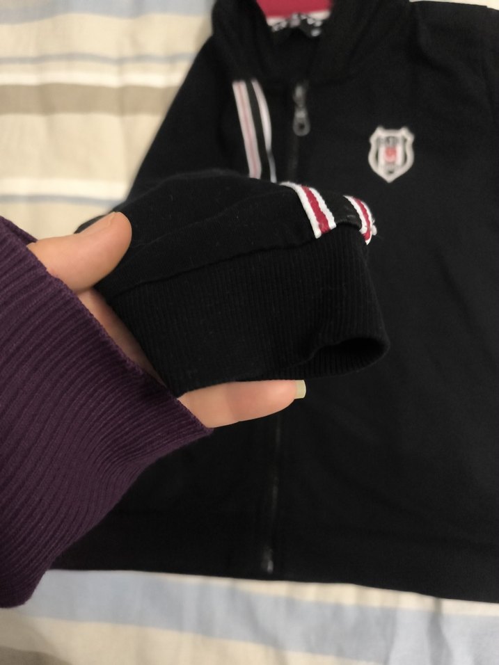 Kara Beşiktaş Kartal Baskılı Siyah Kapüşonlu Sweatshirt - Görsel 4