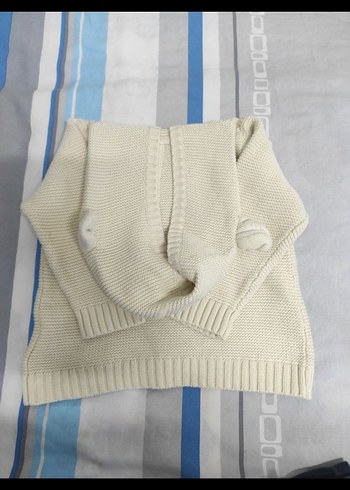 Bebek Beyaz Kapüşonlu Triko Hırka - Görsel 4