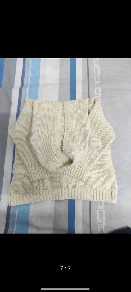 Bebek Beyaz Kapüşonlu Triko Hırka - Görsel 4