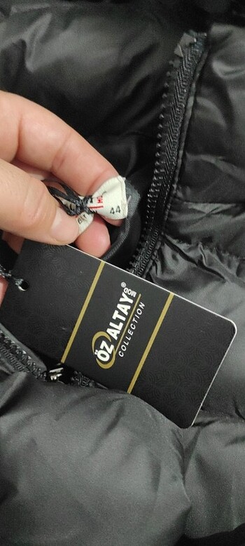 44 Beden siyah Renk Acil satılık Bayan uzun şişme mont