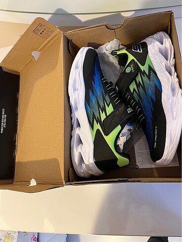 Skechers ışıklı spor ayakkabı