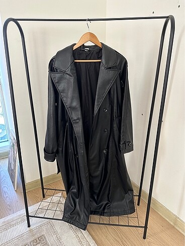 H&M deri trençkot