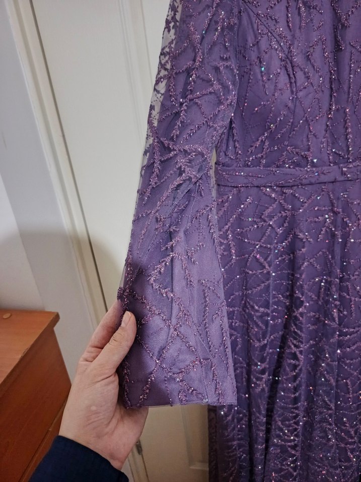 Mor Nakışlı Uzun Kollu Abiye Elbise - Görsel 2