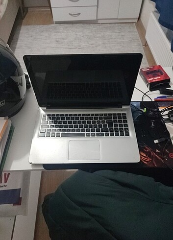 Grunding Nvidia ekran kartlı i7 işlemcili laptop