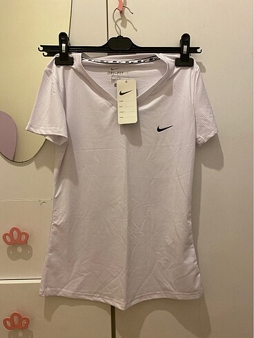 Nike spor tişört
