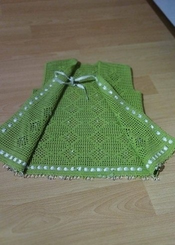 Yeşil Nakışlı Kısa Örgü Kadın Yelek - Görsel 3