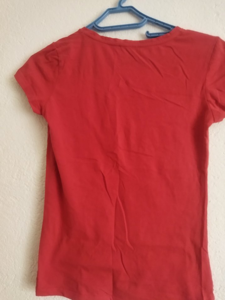 Kırmızı V Yaka Kadın Tişört - Görsel 2