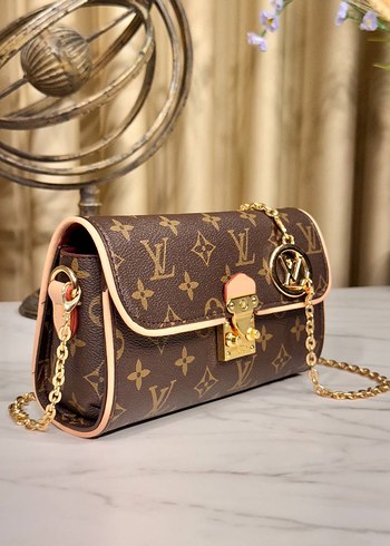Louis Vuitton Zincir Detaylı Kahverengi Deri Kadın Clutch