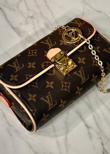 Zincir Detaylı Kahverengi Deri Kadın Clutch