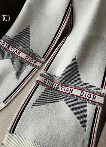  Beden New Season ?? CHRISTIAN DIOR Double-Sided Shawl - Size: Sta