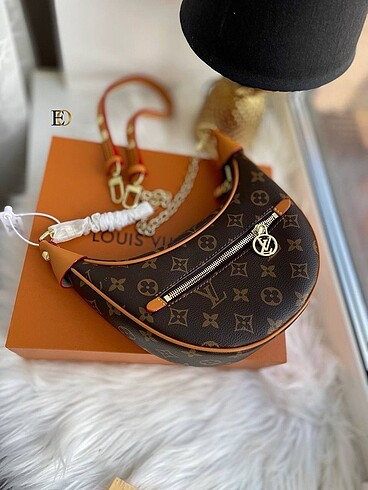 *New Model* LOUIS VUITTON - Width: 22 cm - Height: 14 cm Pri