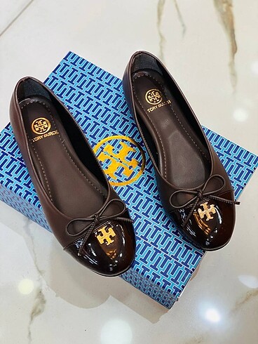 Tory burch numaralar mevcut