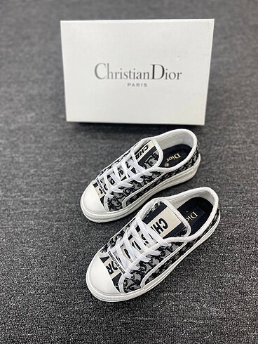 New Collection from CHRISTIAN DIOR Prices: - Shoes : Sizes: 3