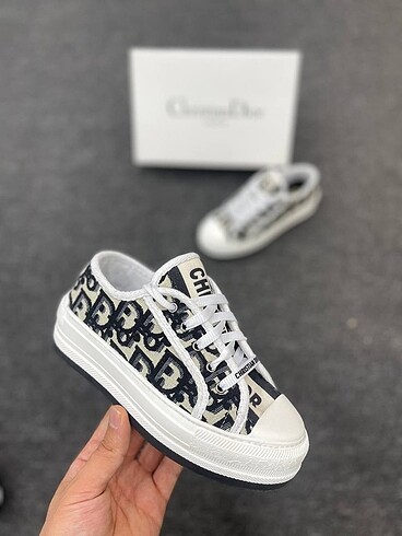 37 Beden Sizes: 36 / 37 / 38 / 39 / 40 / Experien