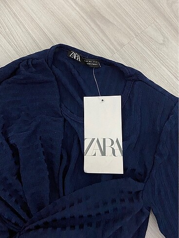 Zara Zara crop