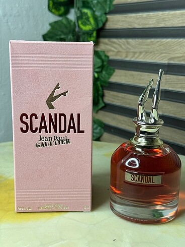 Jean Paul Gaultier Scandal Kadife Kutu 80ml EDP