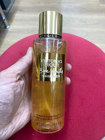 Victoria?s Secret Bare Vanilla Shimmer Vücut Spreyi