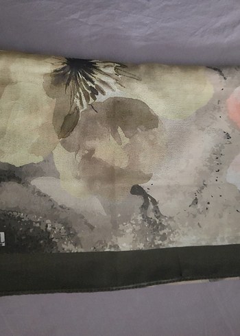 Bej Vintage Desenli Kadın İpek Şal - Görsel 2