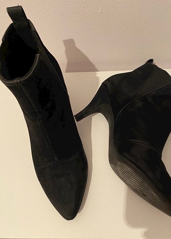 Siyah Süet Stiletto Topuklu Kadın Bot