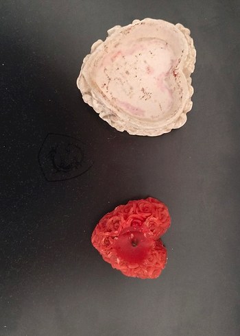 Kalp şeklinde kırmızı renkli mum - Görsel 3