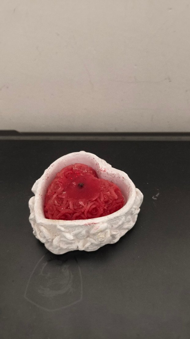 Kalp şeklinde kırmızı renkli mum - Görsel 2