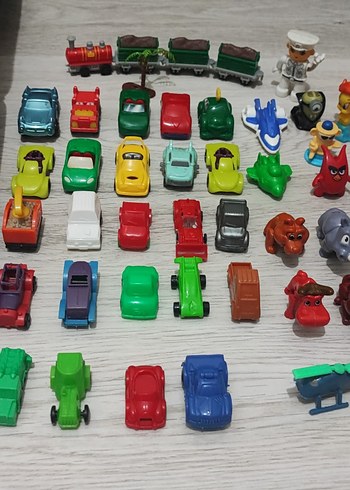  Beden Renk Renkli Çeşitli Oyuncak Figürler