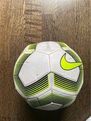 Nike futbol topu