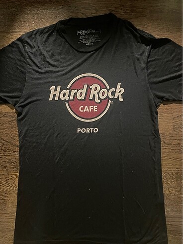 Hard rock tişört