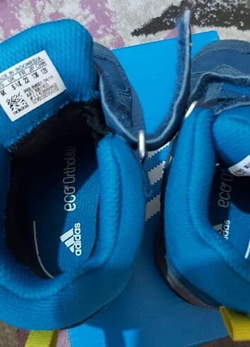 22 Beden mavi Renk Adidas cocuk bot