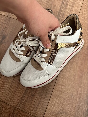 Michael Kors Orjinal micheal kors sneakers 35,5 numara