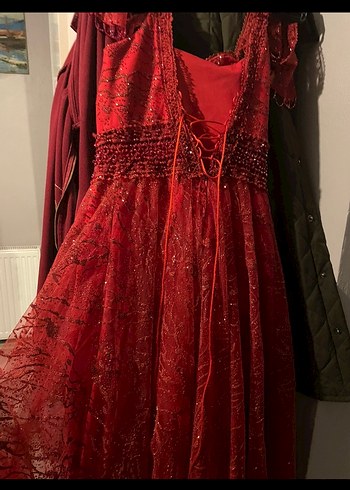 M 38 Parlak Kırmızı V Yaka Uzun Abiye Elbise - Görsel 3