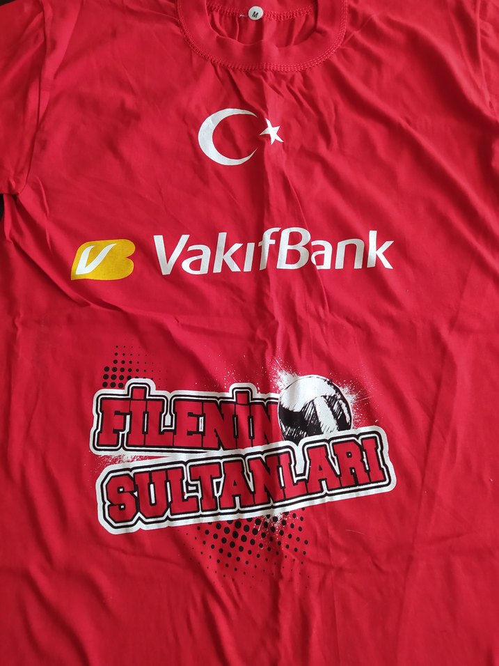 Kırmızı Baskılı Erkek Spor Tişörtü - Görsel 2