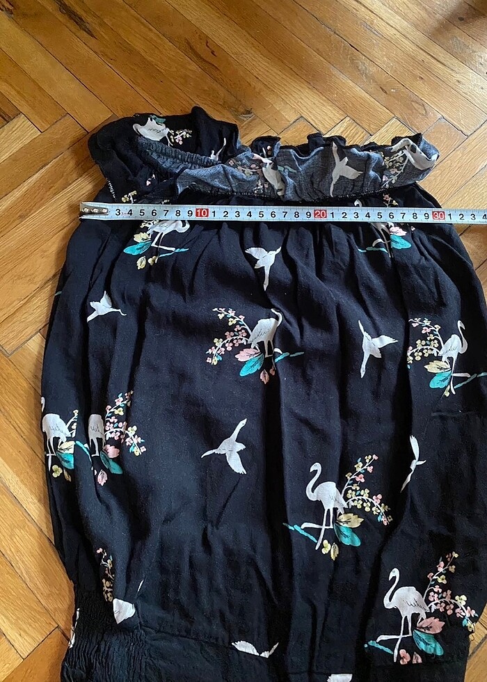 Flamingo ve çiçek desenli şort tulum - Görsel 4