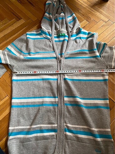 Benetton mavi beyaz gri çizgili triko hırka - Görsel 4