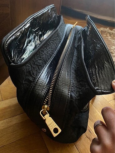 Dkny siyah metal logo klipsli çanta - Görsel 2