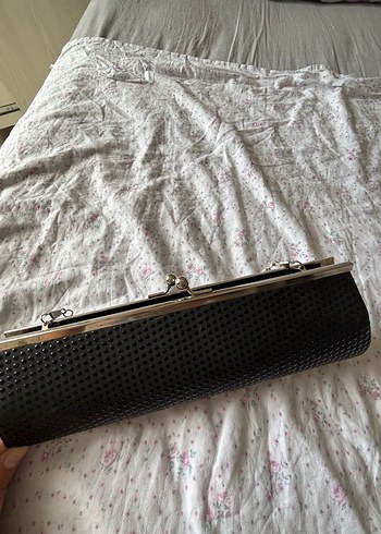 Siyah Deri Kemerli Yılan Desenli Clutch Çanta