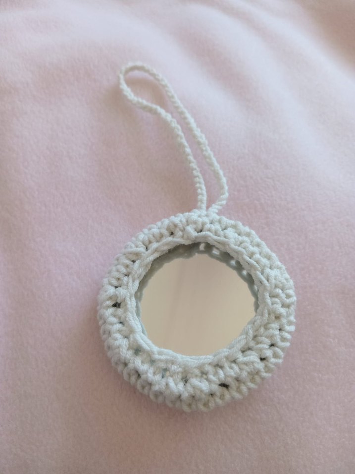 Sarı Nakışlı Ayna - Görsel 2