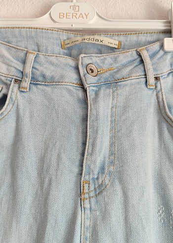 28 Beden mavi Renk Nakışlı ve Dantelli Mavi Kot Pantolon