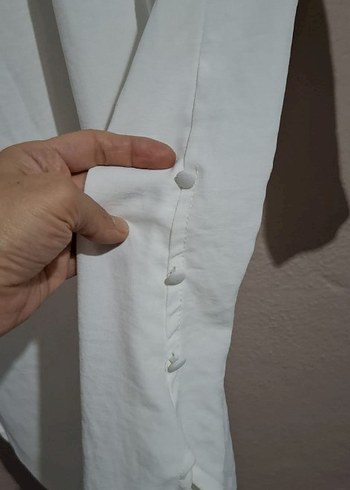 Beyaz Keten V Yakalı Uzun Kollu Gömlek - Görsel 5