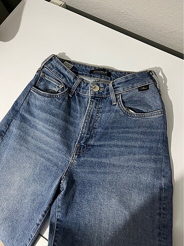 38 Beden Mom jean