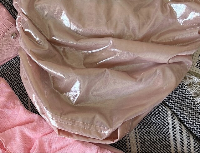 Diğer pembe parlak straplez crop