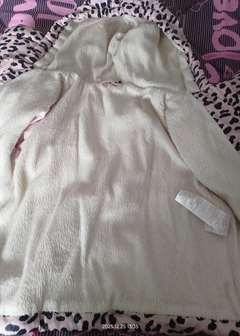 Kız Çocuk Leopar Desenli Kapüşonlu Mont - Görsel 4