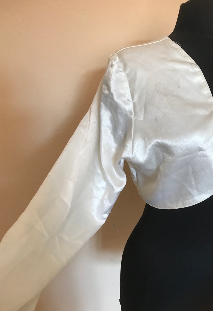 Kırık Beyaz Saten Bolero - Görsel 2
